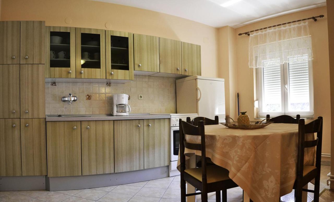 Apartments With A Swimming Pool Banjol, Rab - 11382 Exterior photo