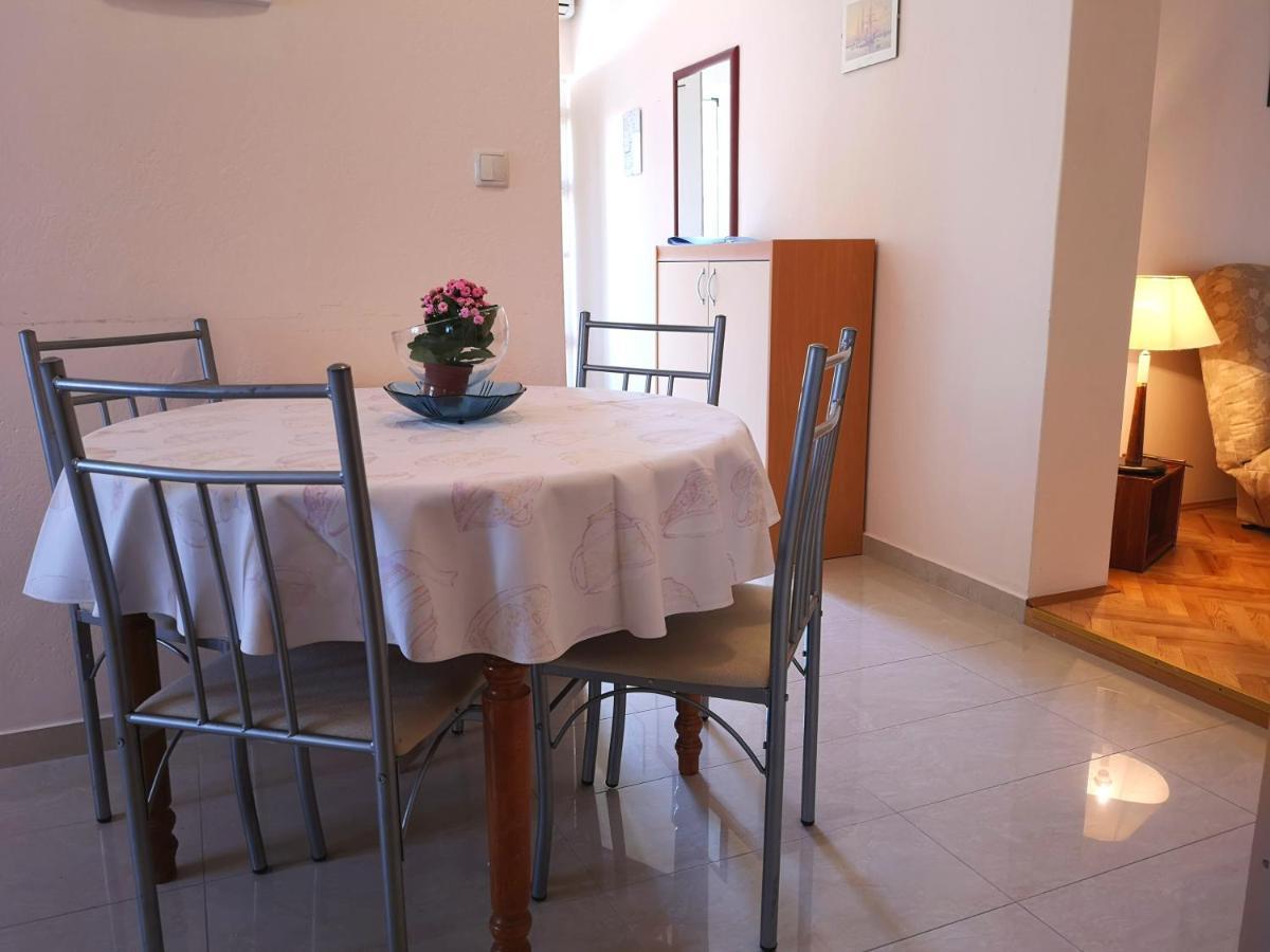 Apartments With A Swimming Pool Banjol, Rab - 11382 Exterior photo